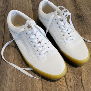 Vans Low Top Sneakers